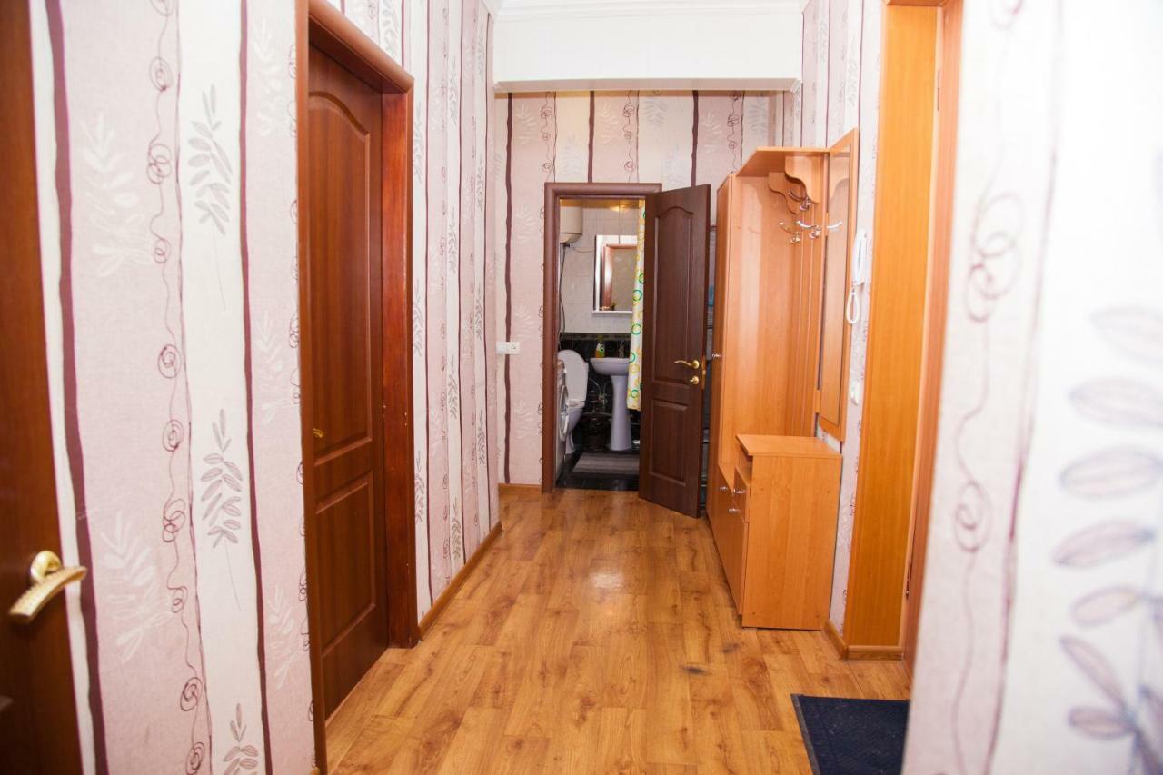 Apartment on Stalevariv Street 7 Zaporizhia Exteriör bild